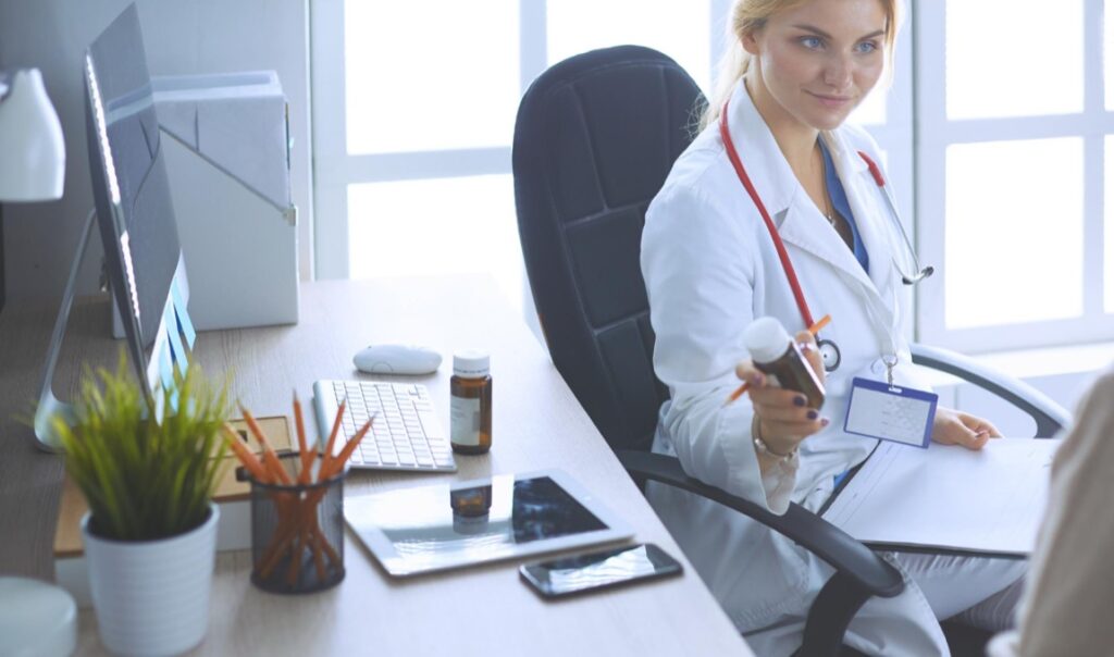 W epoce rosnących oczekiwań oraz zawiłości technologicznych i procedury prawnej, zawód lekarza niesie ze sobą nie tylko wyzwania związane z diagnozą czy leczeniem, ale również aspekty prawne, które są często równie skomplikowane